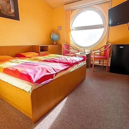 Hotel Skolicka 2*